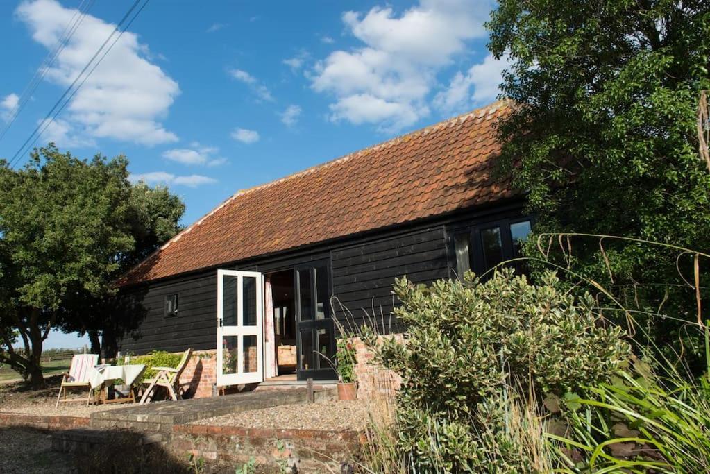Bromans Barn A Beautiful Cottage By The Sea And Cudmore Nature Reserve West Mersea Extérieur photo