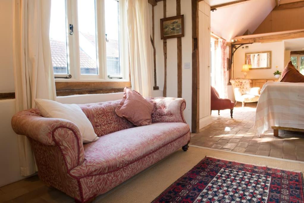 Bromans Barn A Beautiful Cottage By The Sea And Cudmore Nature Reserve West Mersea Extérieur photo